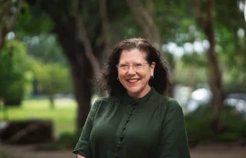 Dr Claire Bartlett